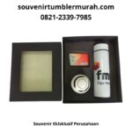 Seminar Kit Eksklusif Perusahaan Jakarta Gift Set Tumbler LED, Bluetooth Speaker, dan kartu e toll e money mandiri