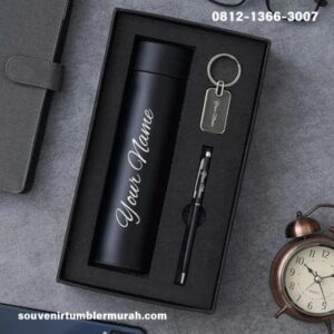 corporate hampers, corporate souvenir, souvenir corporate gifts, Souvenir Corporate, Corporate Gift Jakarta, Corporate Gift Set, Hampers kayu, Toko Hampers terdekat, Hampers Lebaran, corporate gift